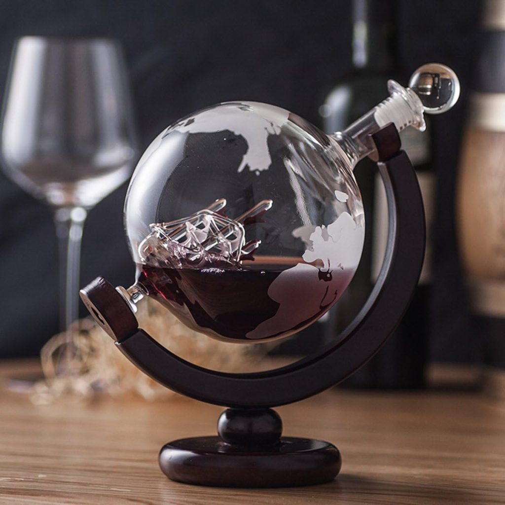 850ml borosilicate glass global whisky decanter set with wooden stand wine decanter with ship shape