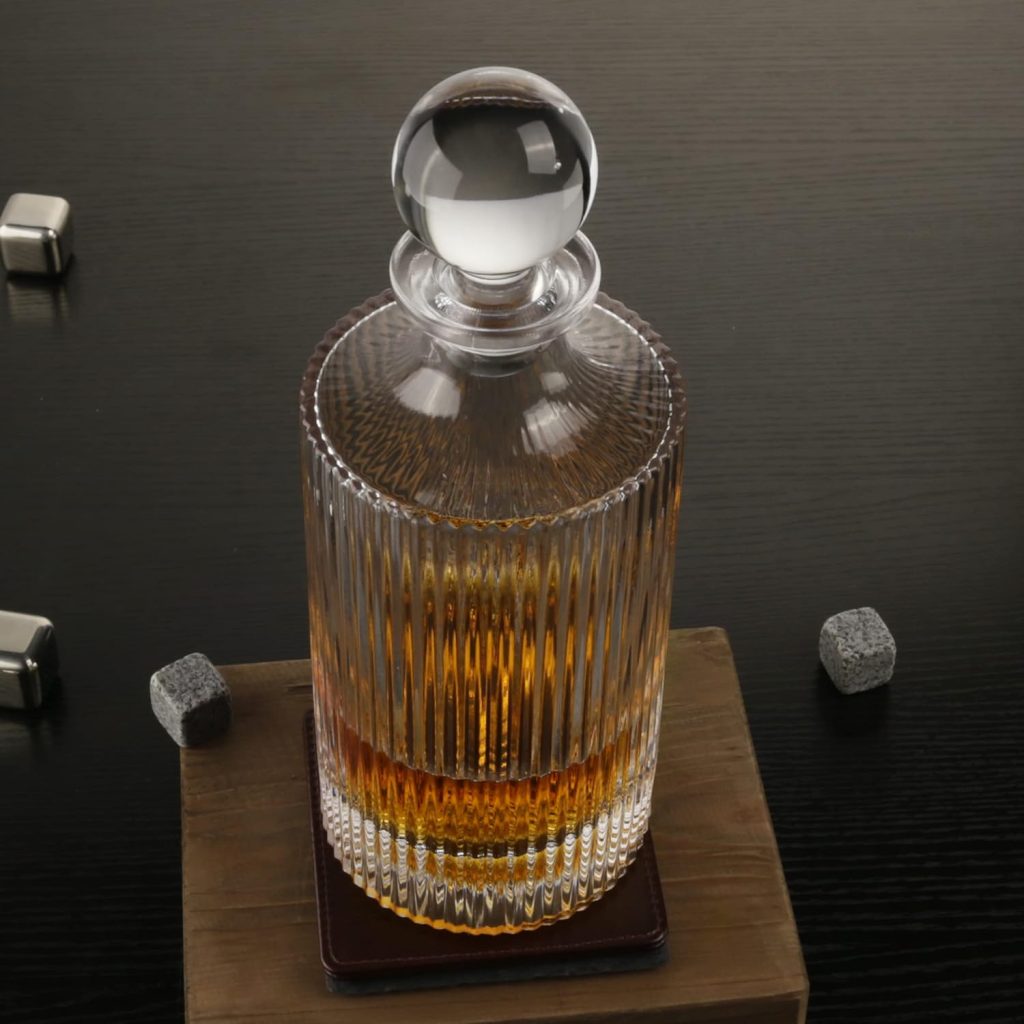 Whiskey Decanter and Glass Stopper 27 oz Square Decanter for Whiskey, Bourbon, Brandy, Liquor, and Rum