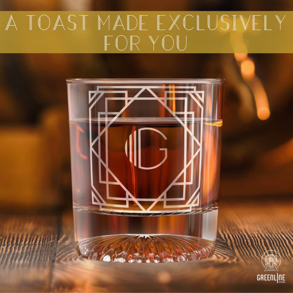 Greenline Goods - Monogram Art Deco Etched Letter R Whiskey Glass Perfect for Bourbon, Scotch, Liquor, Cocktail - Crystal Whiskey Glasses Set of 4 - Best Tasting Experience with Vintage Rocks Glasses